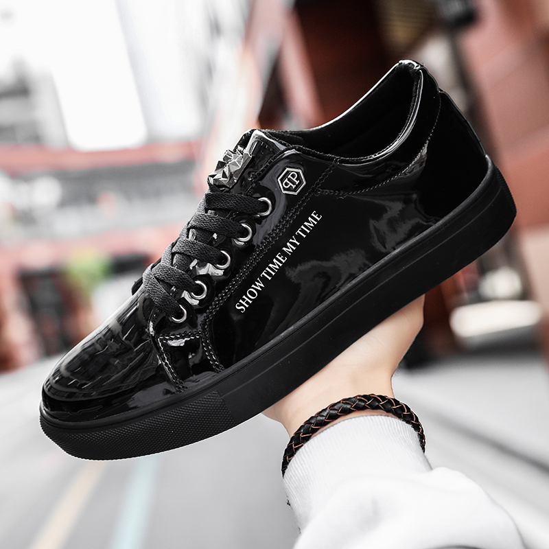 รองเท้าผ้าใบลำลองผู้ชายสุดหรู  - Luxury Lifestyle Fashion บทวิจารณ์และราคา
