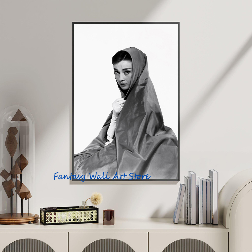 ออเดรย์ เฮปเบิร์นภาพถ่ายย้อนยุ - Luxury Lifestyle Fashion บทวิจารณ์และราคา